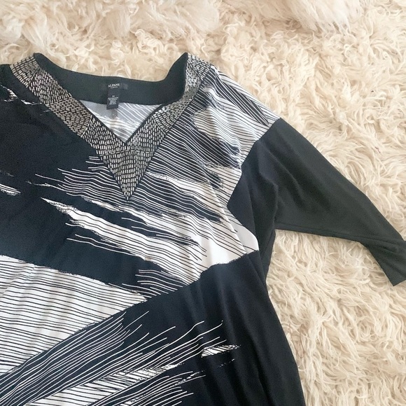 Alfani | Black White Silver Dress Blouse 1X V Neckline Shimmer - Picture 5 of 11